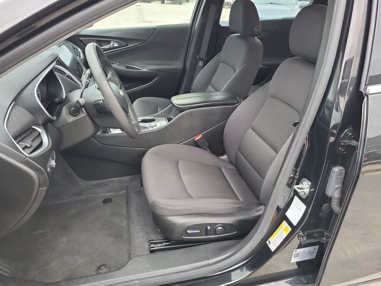 Thumbnail: 2024 Chevrolet Malibu - 19