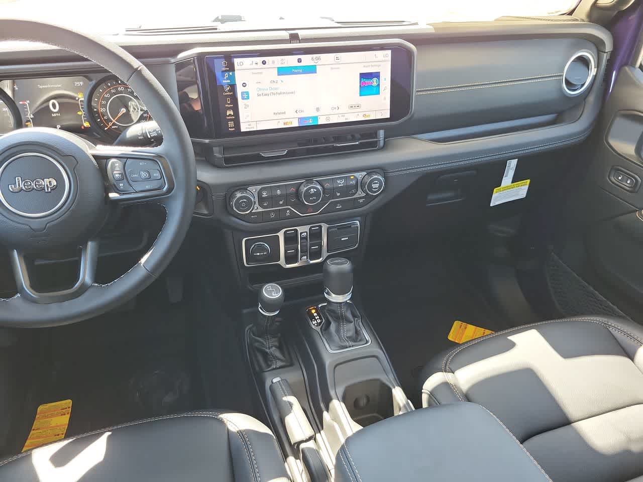 Thumbnail: 2026 Jeep Gladiator - 24