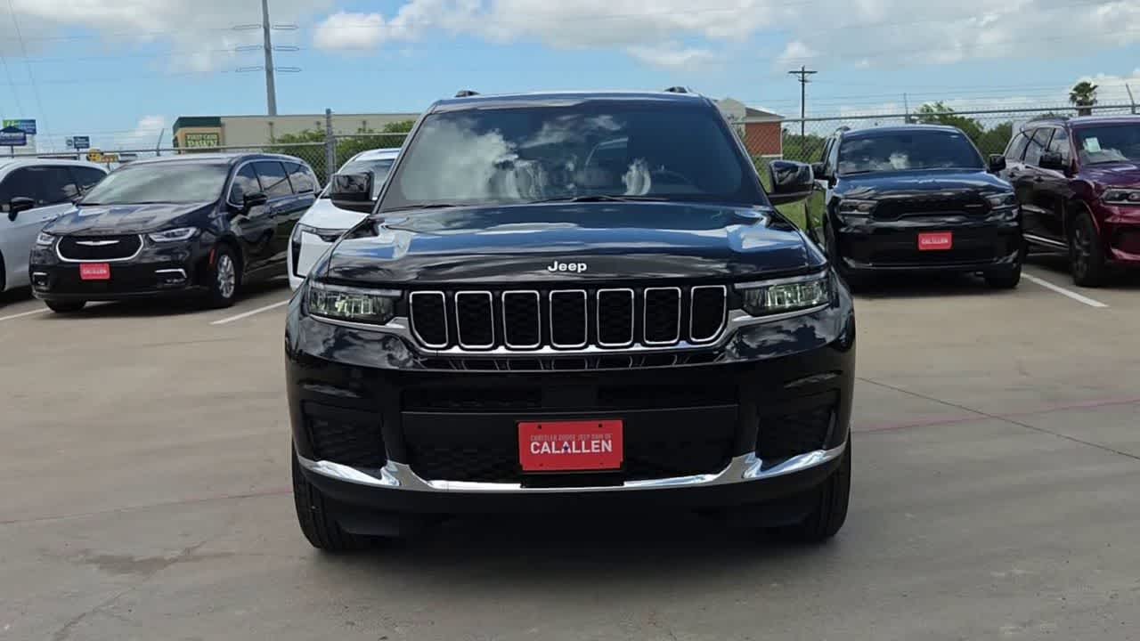 Thumbnail: 2026 Jeep Grand Cherokee - 3