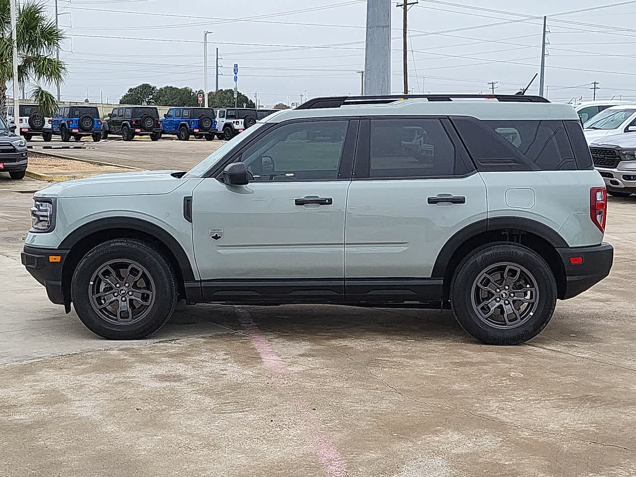 Thumbnail: 2023 Ford Bronco Sport - 11