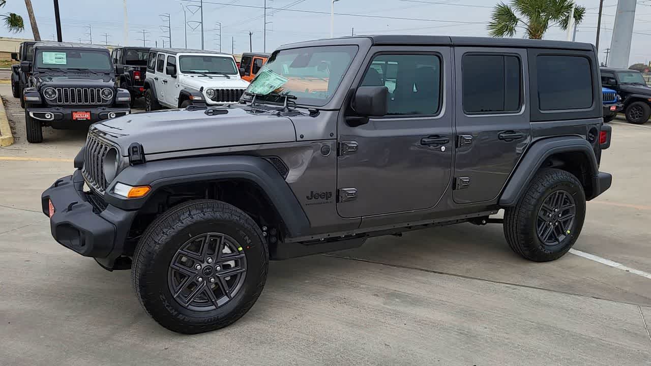 Thumbnail: 2026 Jeep Wrangler - 4