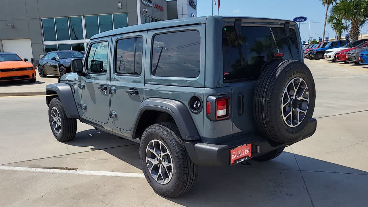 Thumbnail: 2025 Jeep Wrangler - 6