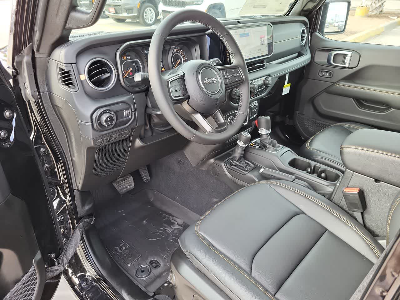 Thumbnail: 2025 Jeep Gladiator - 10