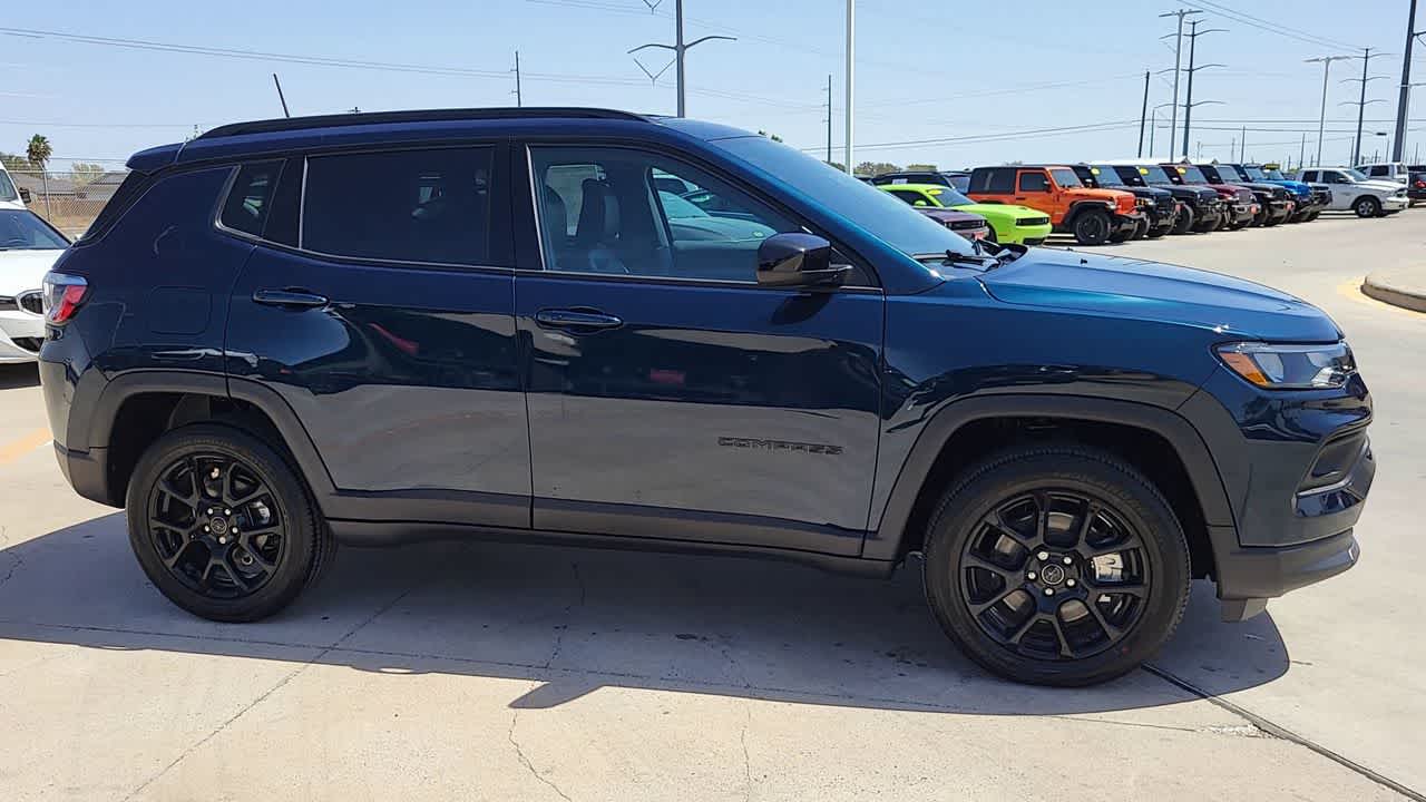 Thumbnail: 2026 Jeep Compass - 9