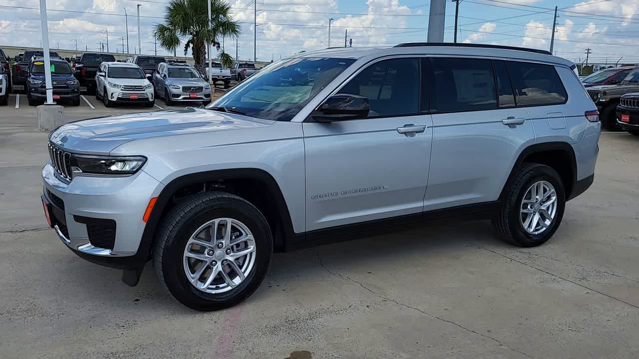 Thumbnail: 2025 Jeep Grand Cherokee - 4