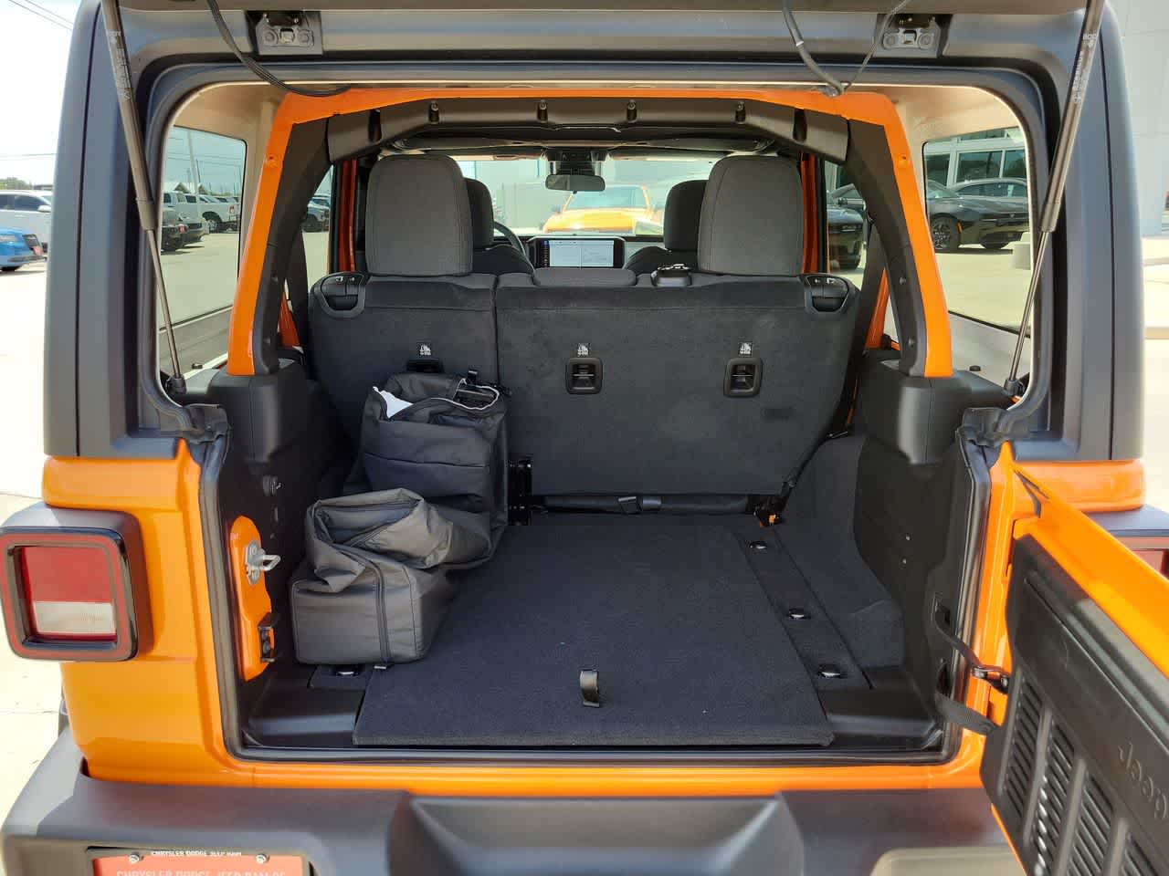 Thumbnail: 2025 Jeep Wrangler - 27