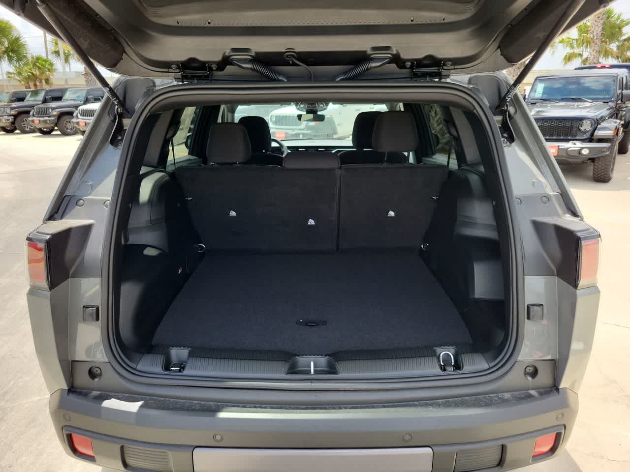 Thumbnail: 2026 Jeep Cherokee - 27