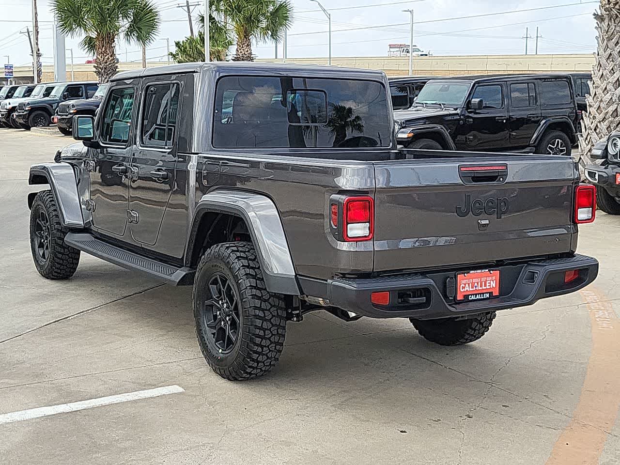 Thumbnail: 2026 Jeep Gladiator - 12