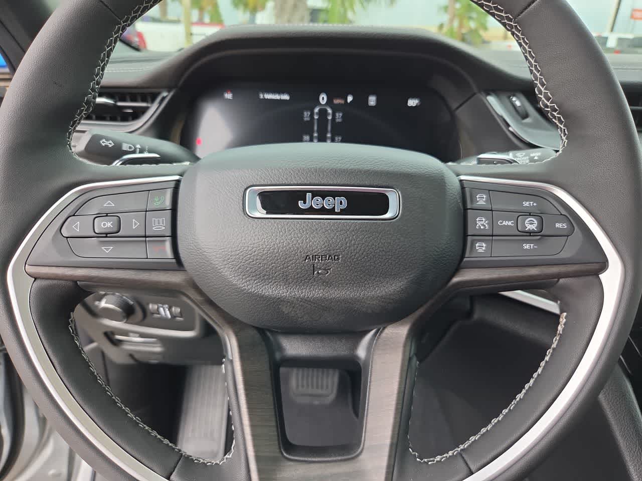 Thumbnail: 2026 Jeep Grand Cherokee - 22