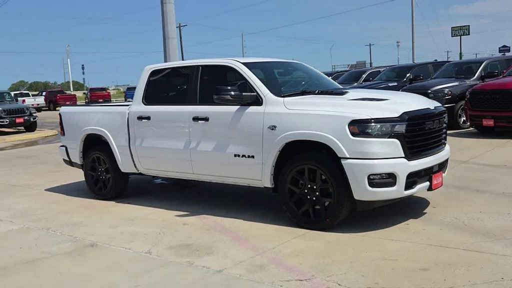 New 2026 Ram 1500 LARAMIE CREW CAB 4X4 5'7 BOX Pickup