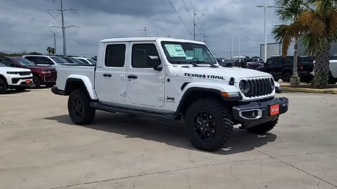 Thumbnail: 2026 Jeep Gladiator - 2