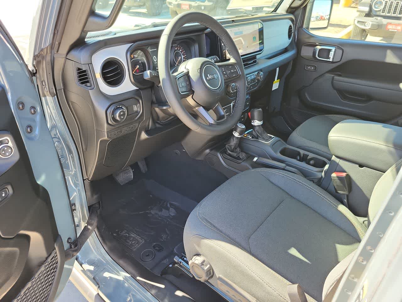 Thumbnail: 2026 Jeep Gladiator - 10