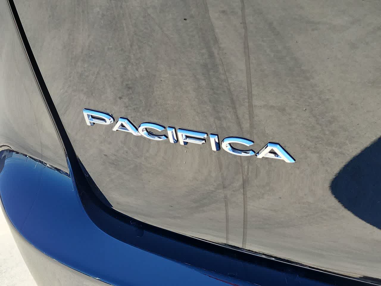 Thumbnail: 2026 Chrysler Pacifica - 15