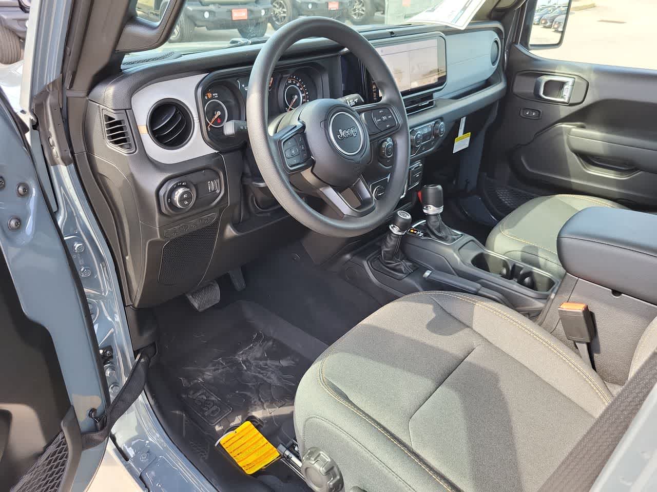 Thumbnail: 2026 Jeep Gladiator - 10