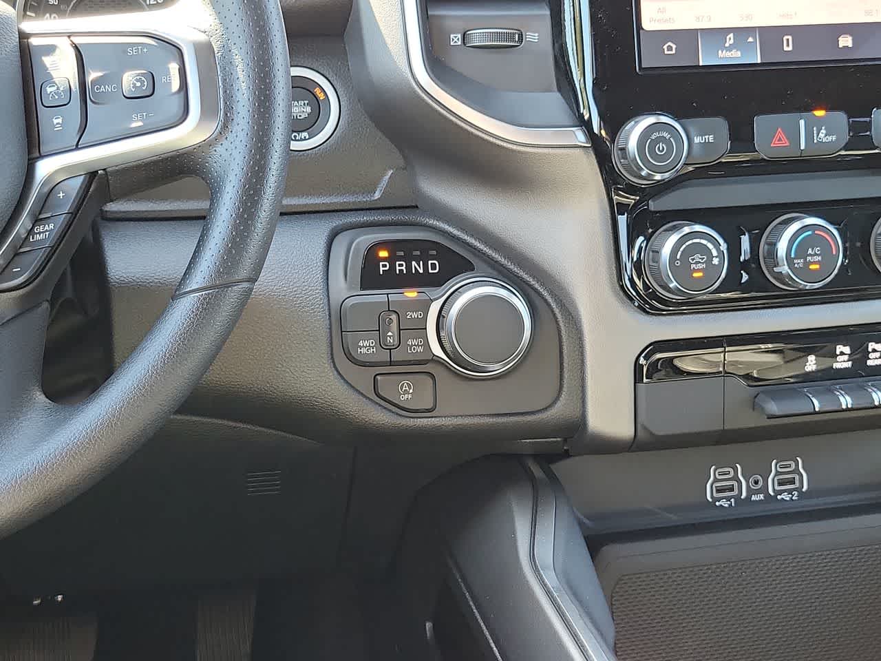 Thumbnail: 2025 RAM 1500 - 25