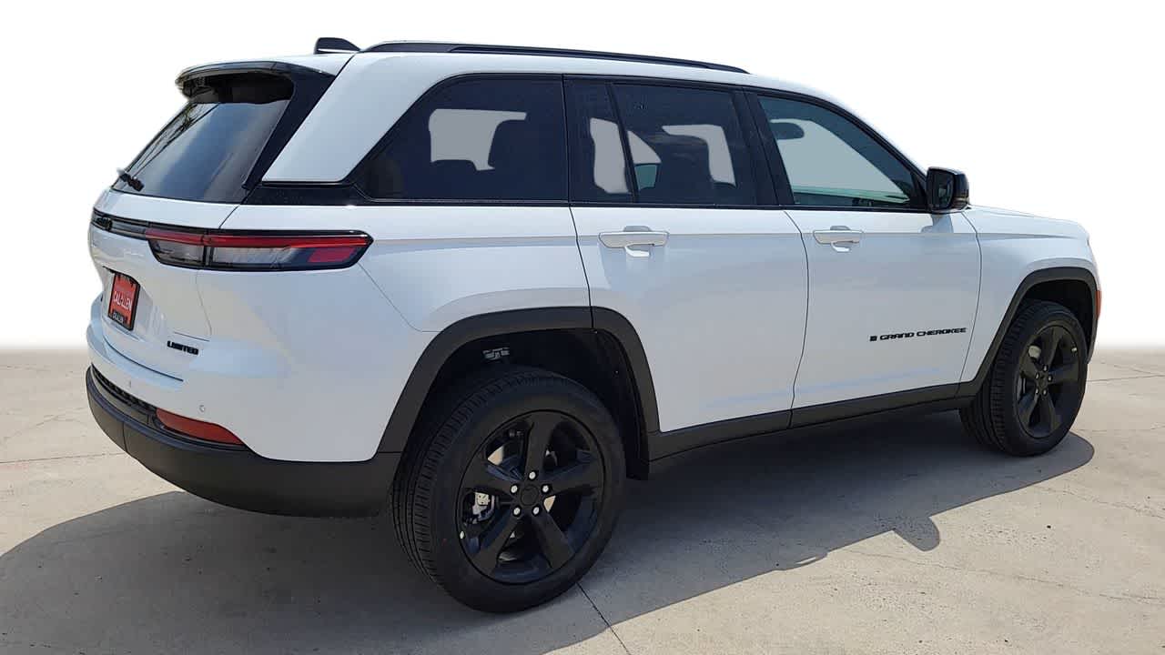 Thumbnail: 2025 Jeep Grand Cherokee - 8