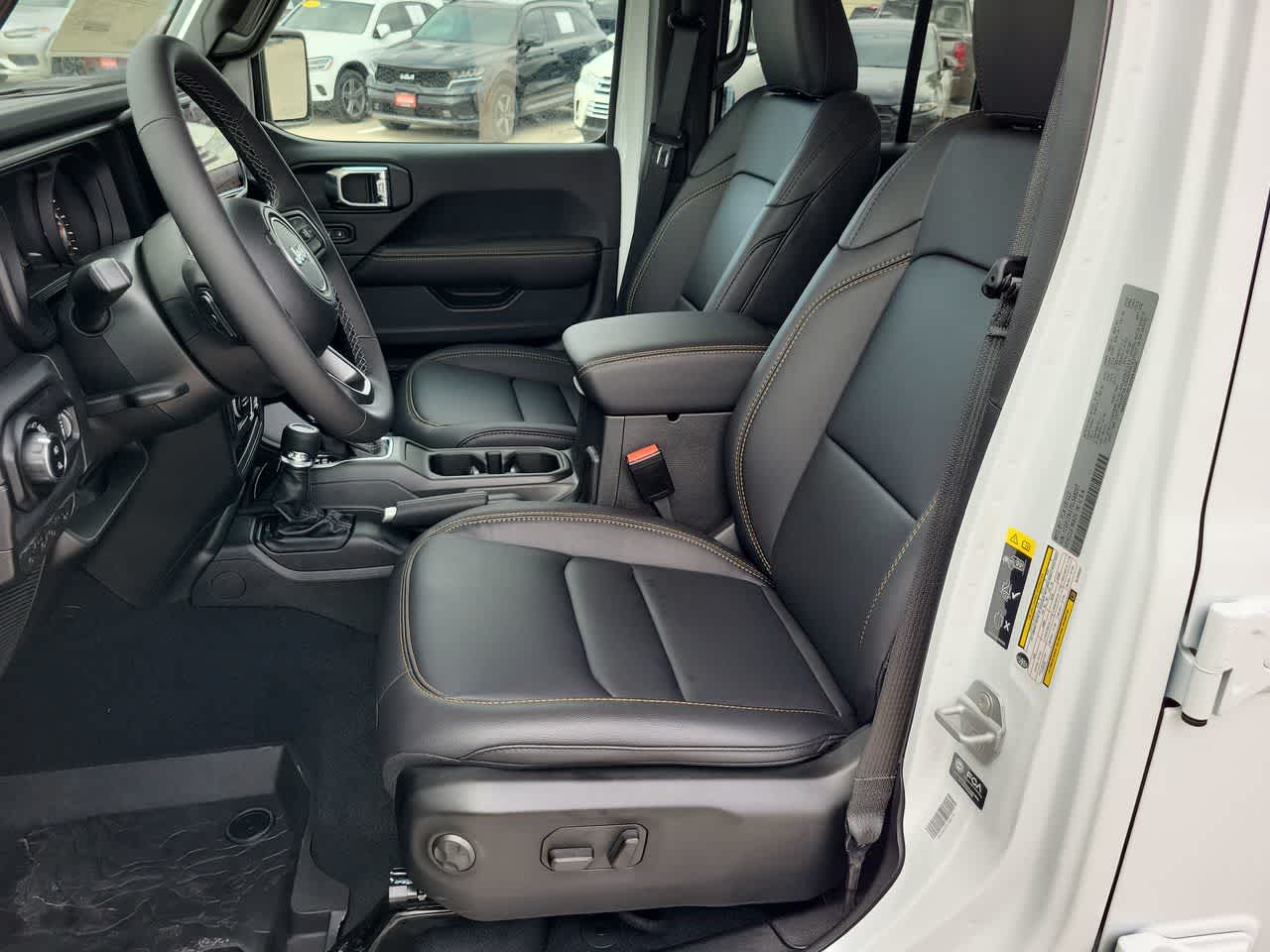 Thumbnail: 2025 Jeep Gladiator - 19