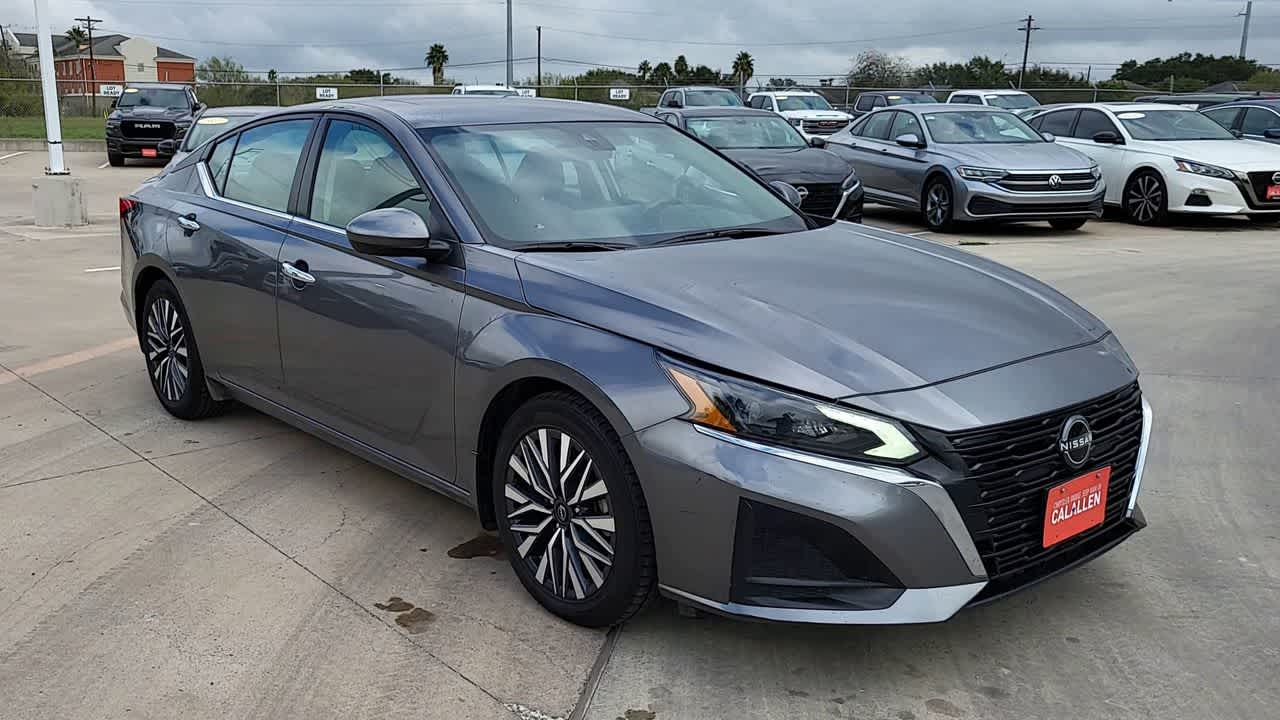 Thumbnail: 2024 Nissan Altima - 2