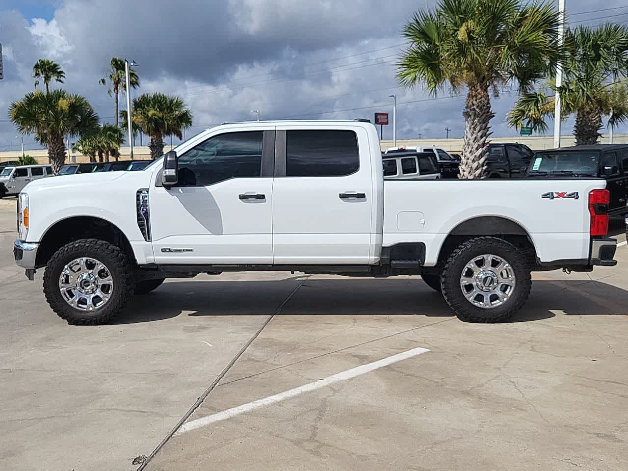 Thumbnail: 2023 Ford F-250 - 11