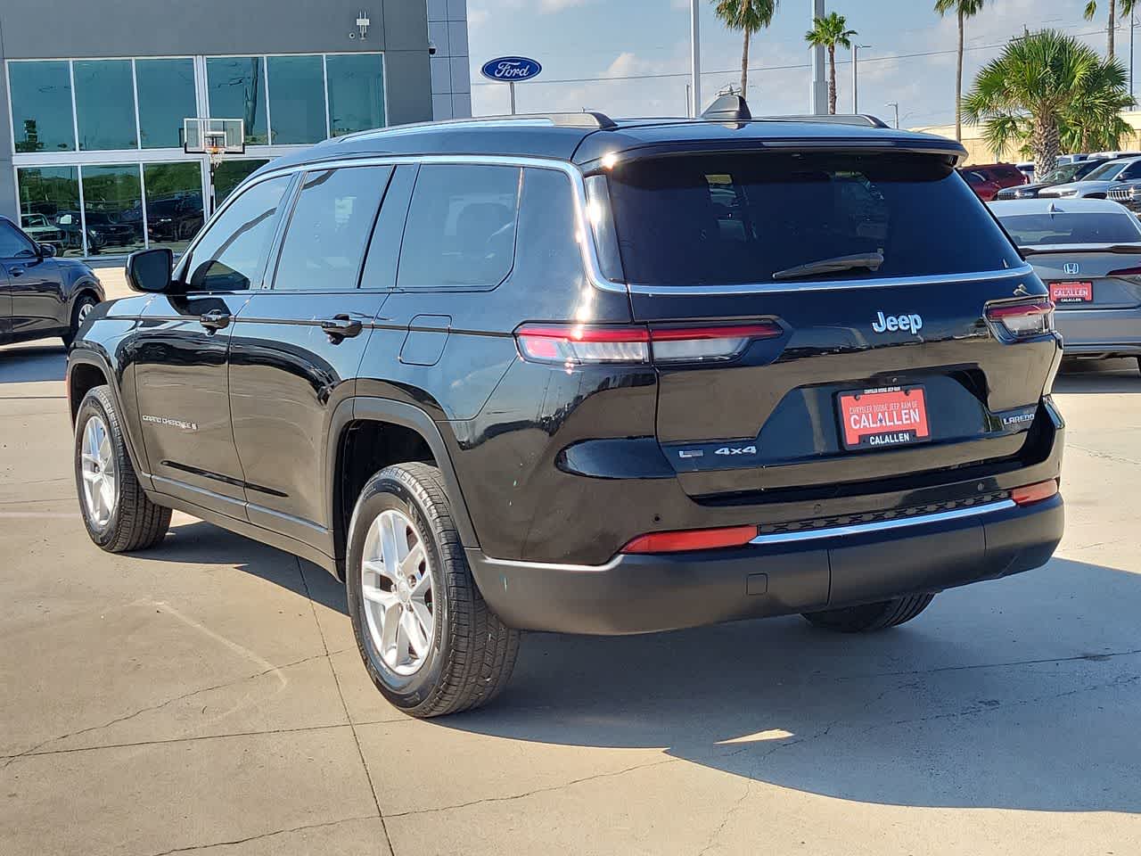 Thumbnail: 2023 Jeep Grand Cherokee - 12