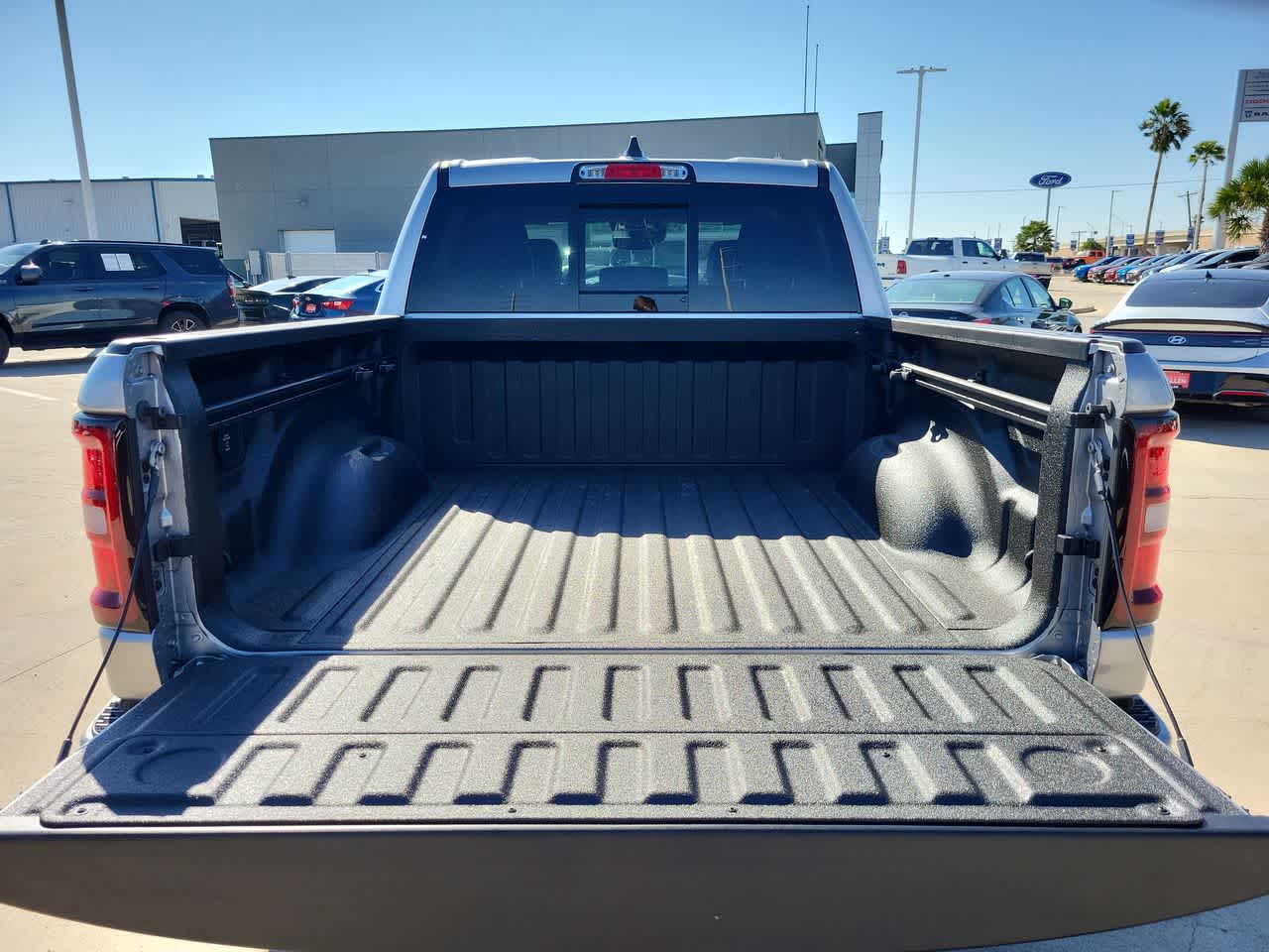 Thumbnail: 2026 RAM 1500 - 27