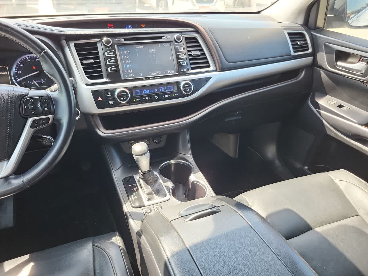 Thumbnail: 2018 Toyota Highlander - 24