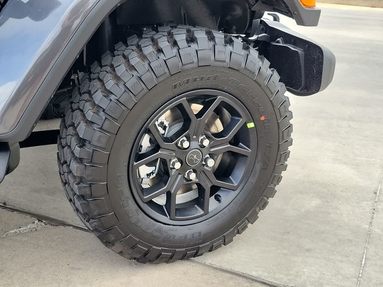 Thumbnail: 2026 Jeep Gladiator - 16