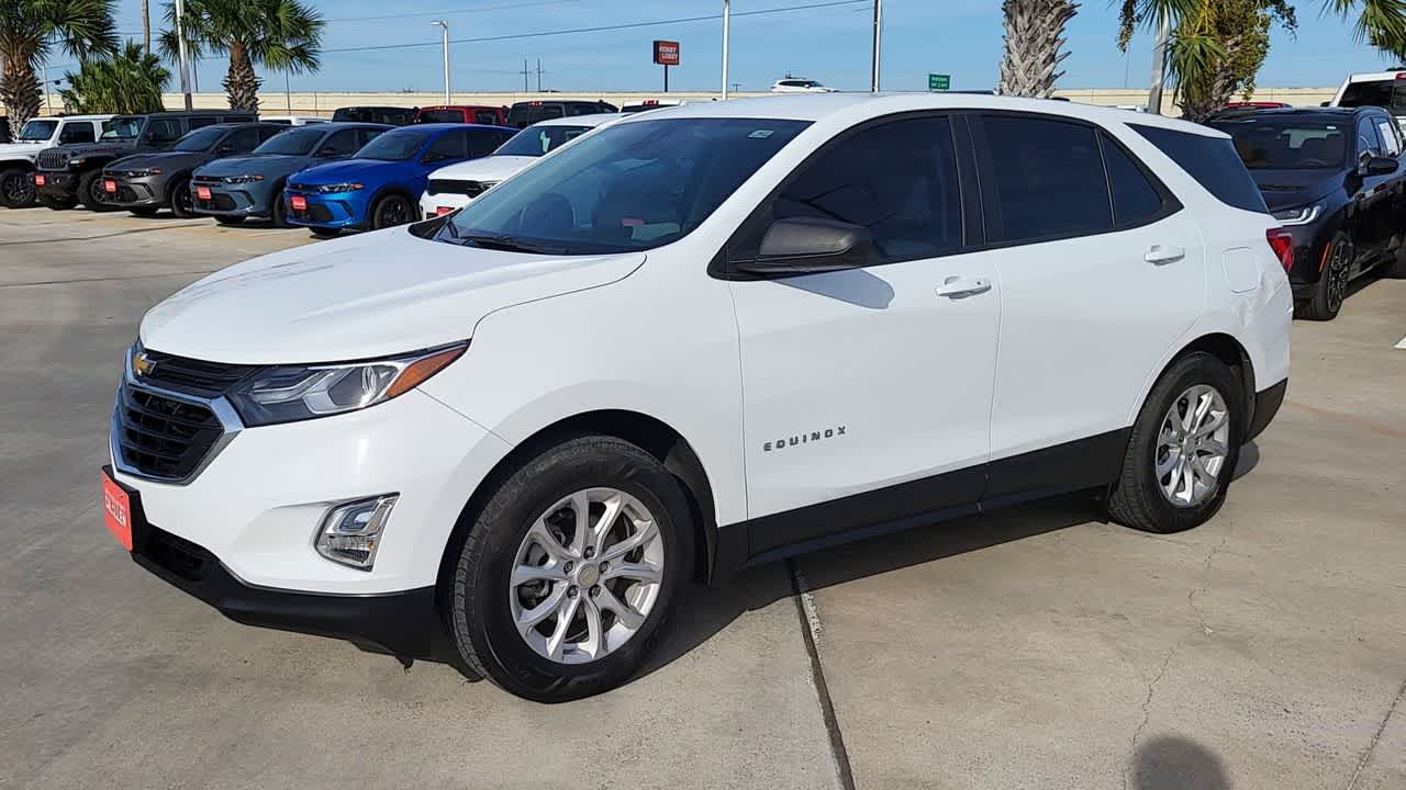 Thumbnail: 2021 Chevrolet Equinox - 4