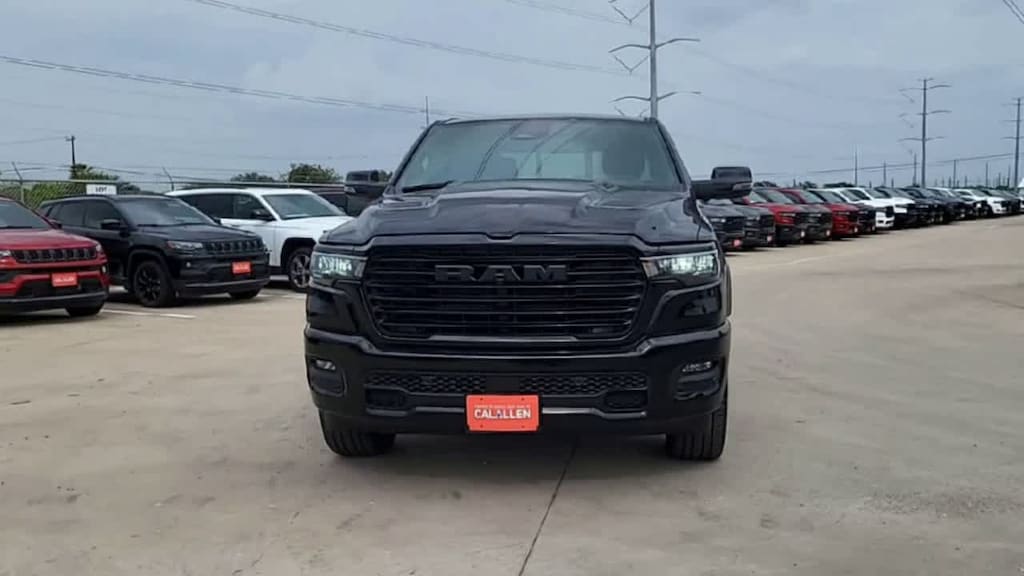 New 2026 Ram 1500 LARAMIE CREW CAB 4X4 5'7 BOX Pickup