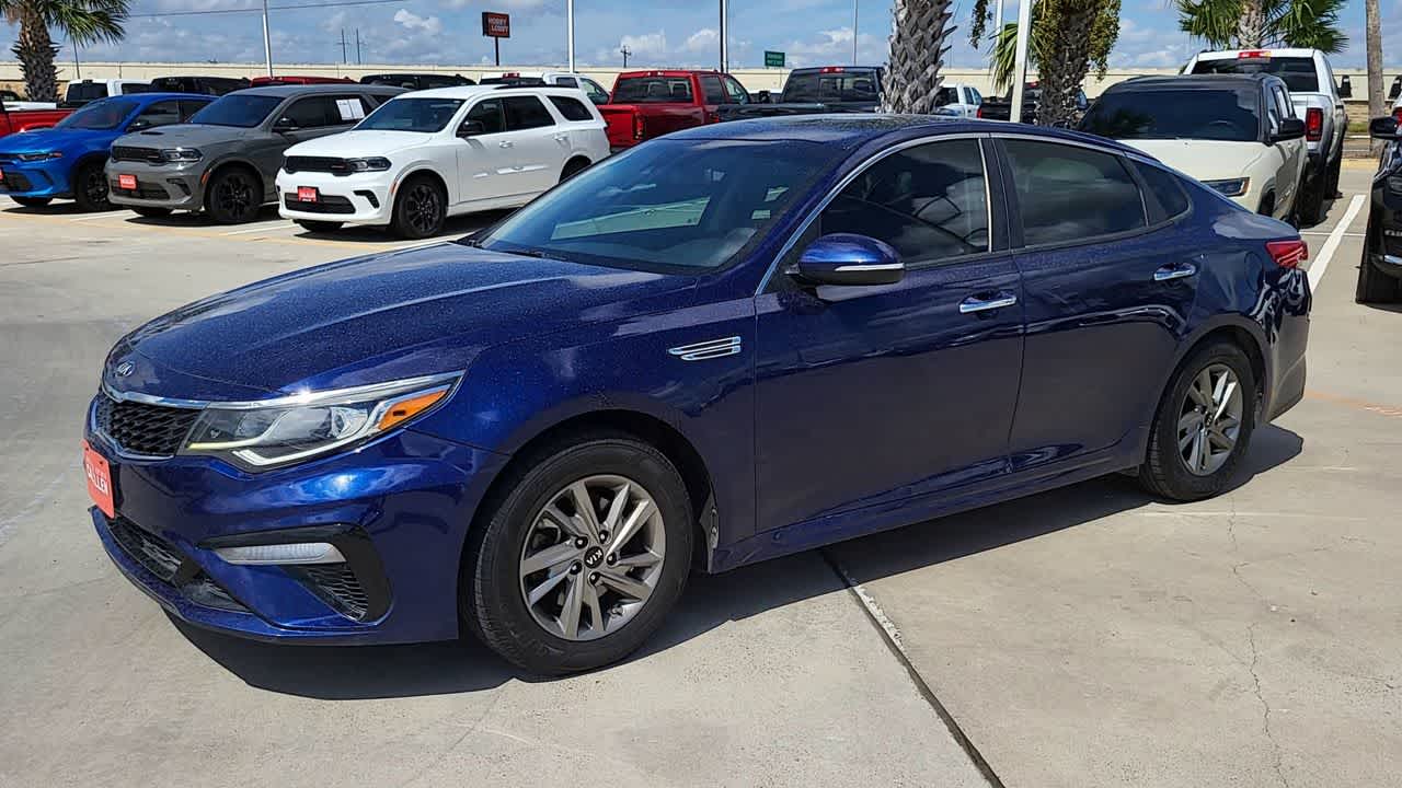 Thumbnail: 2019 Kia Optima - 4