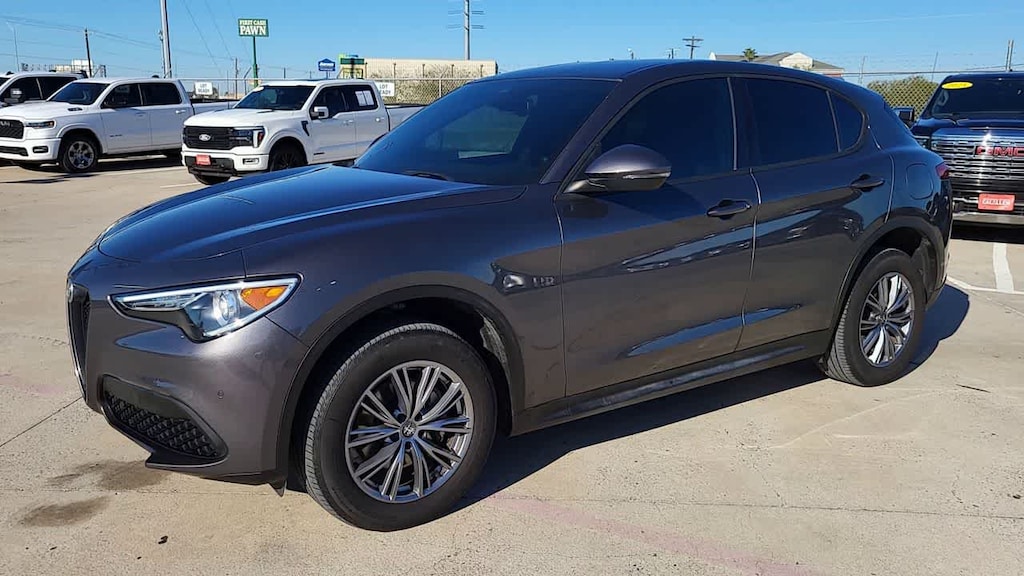 Used 2023 Alfa Romeo Stelvio Sprint SUV