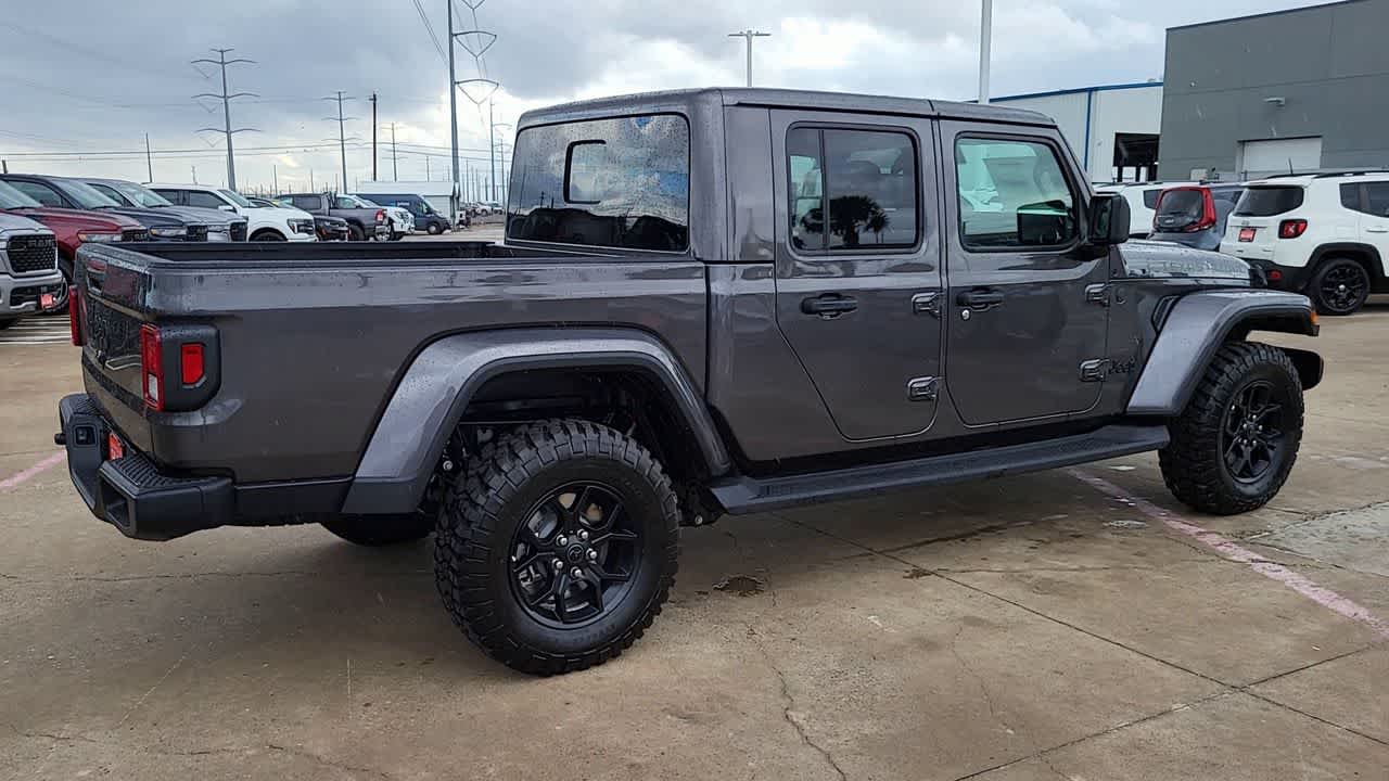 Thumbnail: 2025 Jeep Gladiator - 8