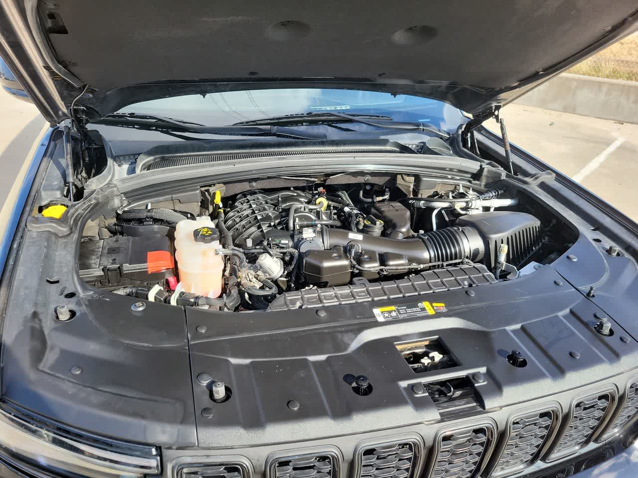 Thumbnail: 2023 Jeep Grand Cherokee - 17