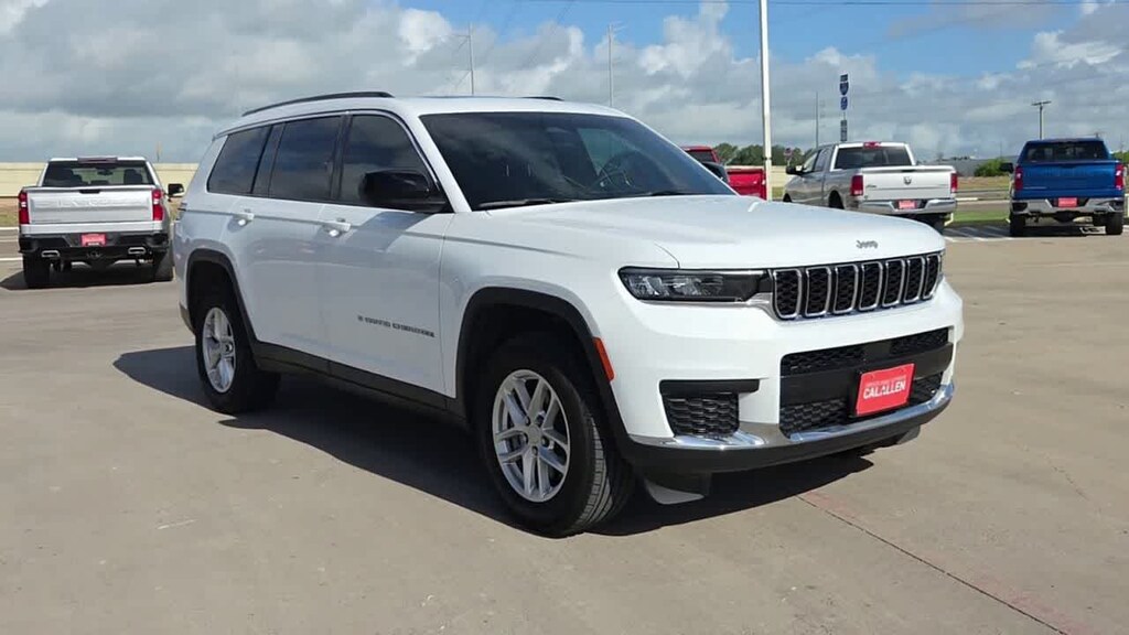 Used 2024 Jeep Grand Cherokee L Laredo SUV