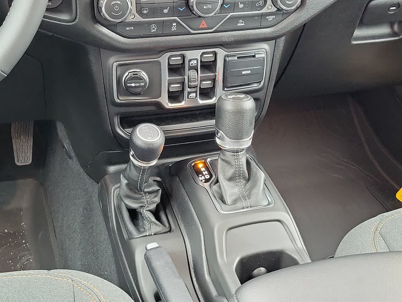 Thumbnail: 2026 Jeep Wrangler - 25