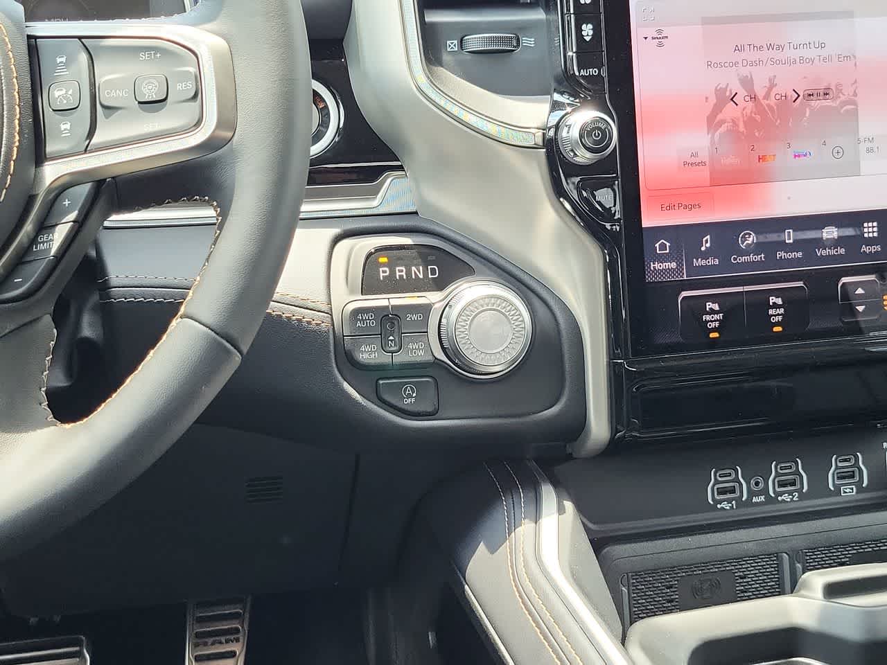 Thumbnail: 2026 RAM 1500 - 25