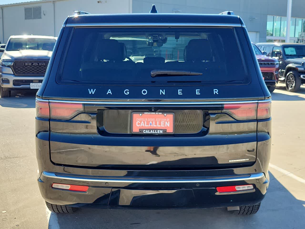 Thumbnail: 2024 Jeep Wagoneer - 13
