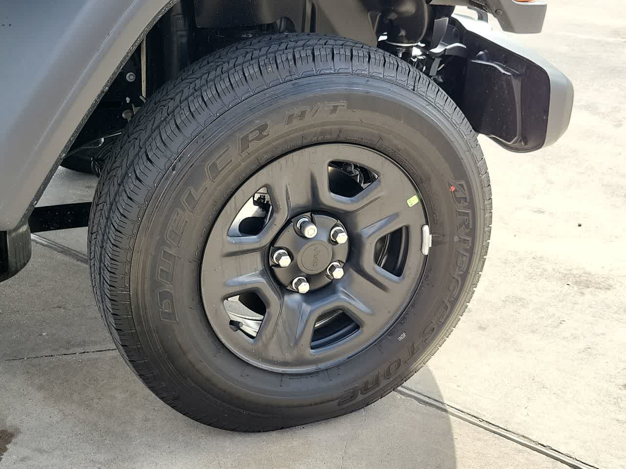 Thumbnail: 2026 Jeep Gladiator - 16