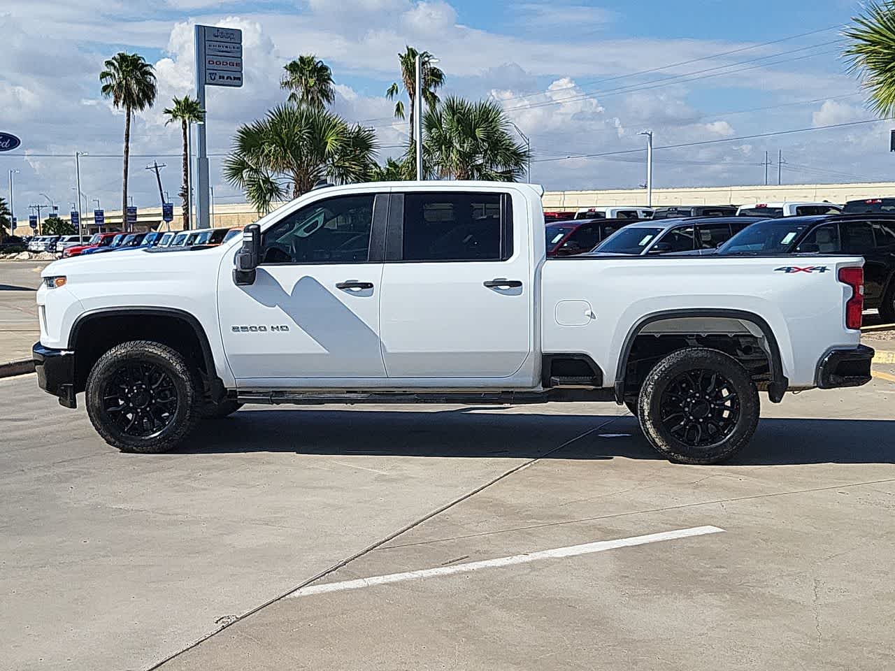 Thumbnail: 2022 Chevrolet Silverado 2500 - 11