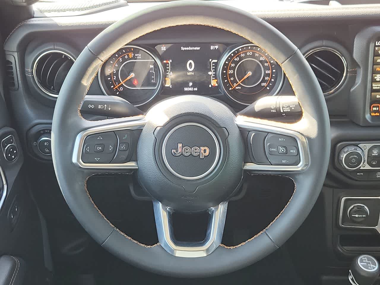 Thumbnail: 2023 Jeep Gladiator - 23