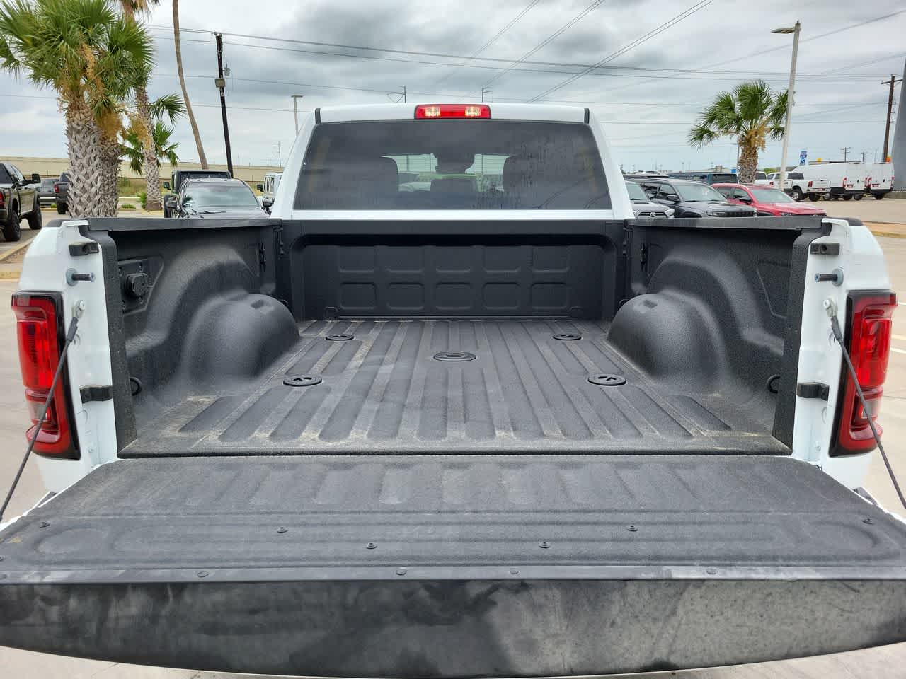 2025 RAM 2500 ST 27