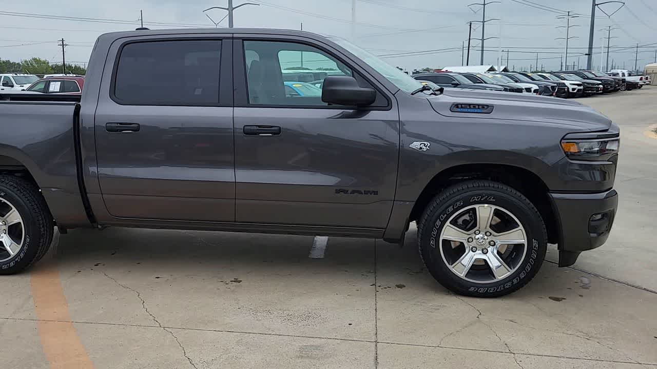Thumbnail: 2026 RAM 1500 - 10