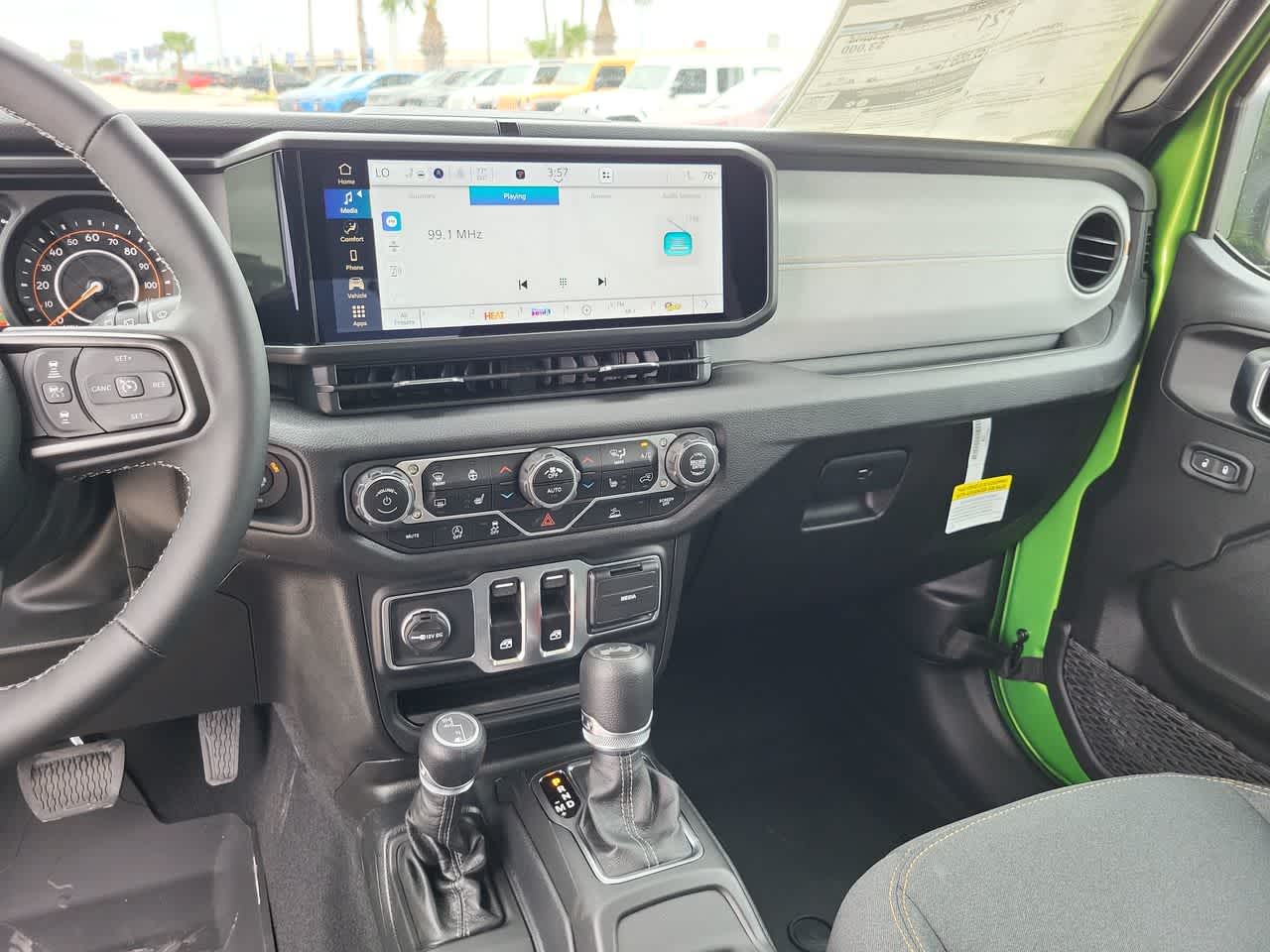 Thumbnail: 2025 Jeep Wrangler - 24