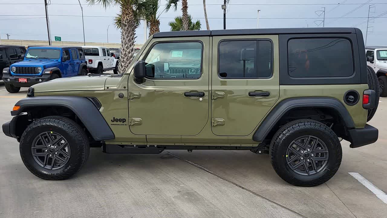 Thumbnail: 2026 Jeep Wrangler - 5