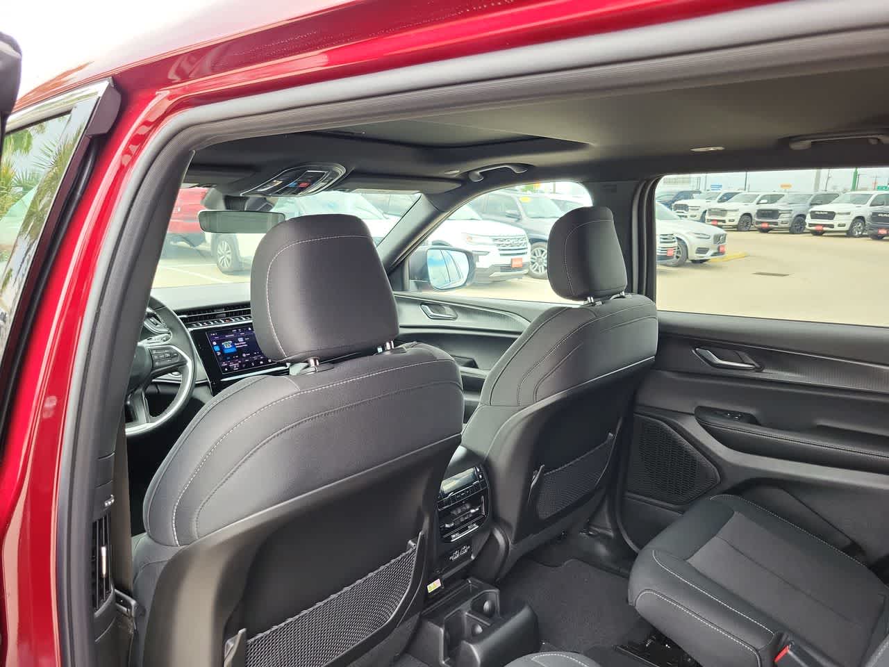 Thumbnail: 2025 Jeep Grand Cherokee - 20