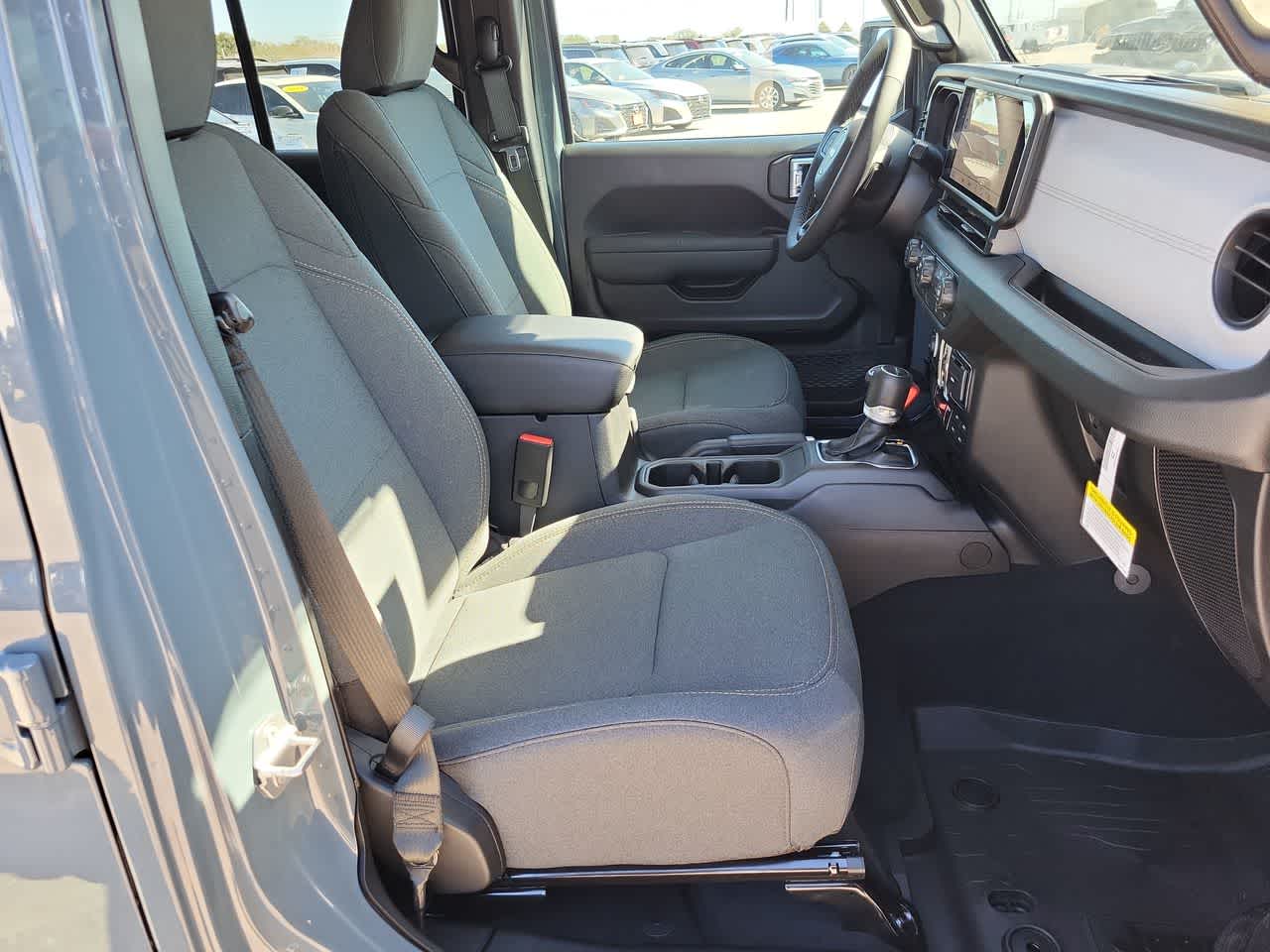 Thumbnail: 2026 Jeep Gladiator - 22