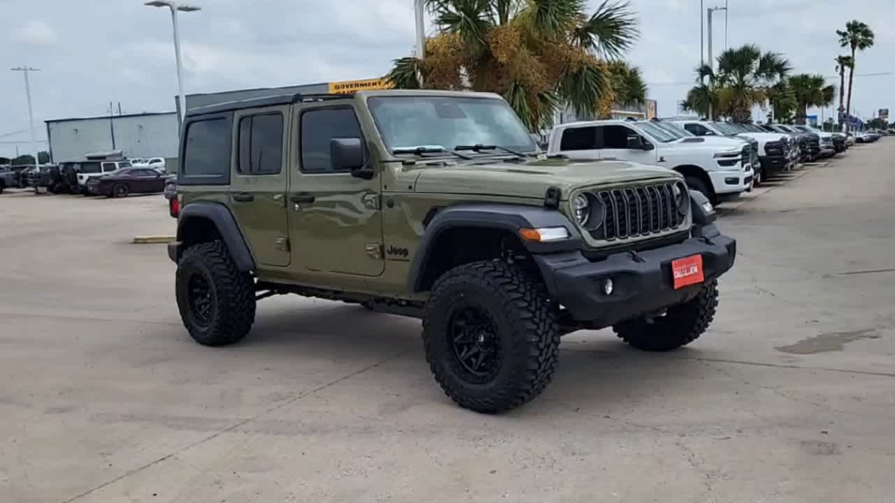 Thumbnail: 2026 Jeep Wrangler - 9