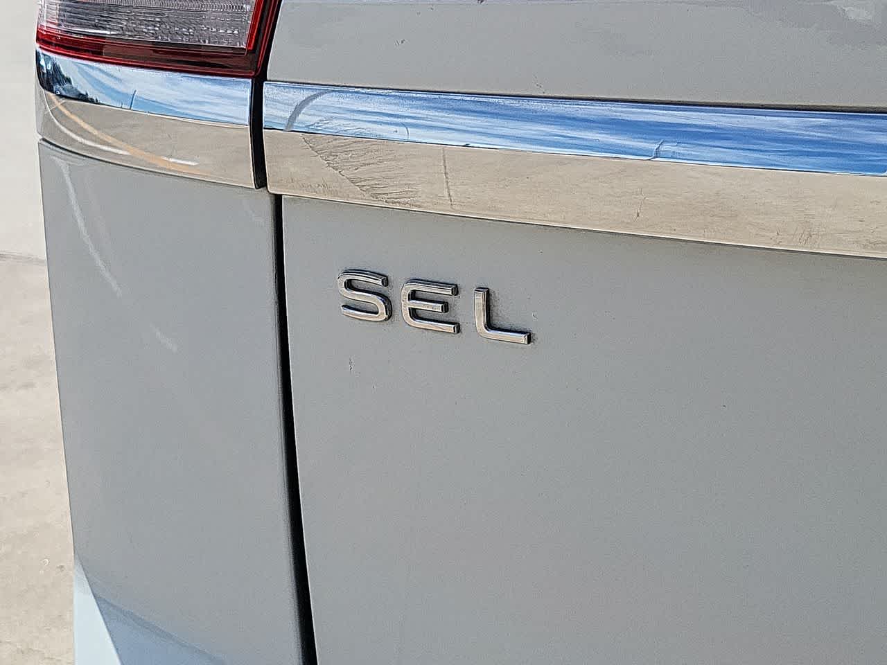 Thumbnail: 2022 Volkswagen Atlas - 15