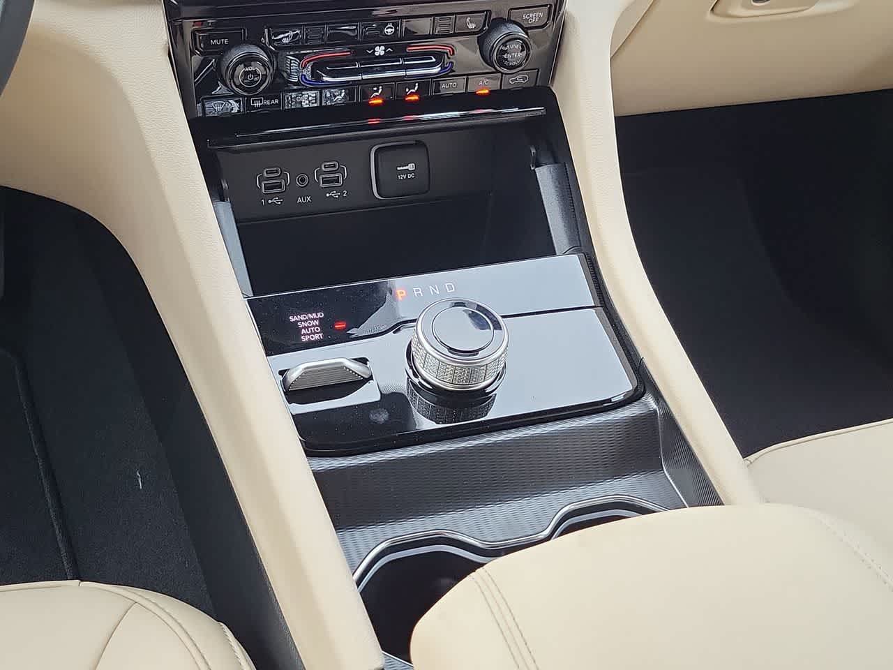 Thumbnail: 2025 Jeep Grand Cherokee - 25