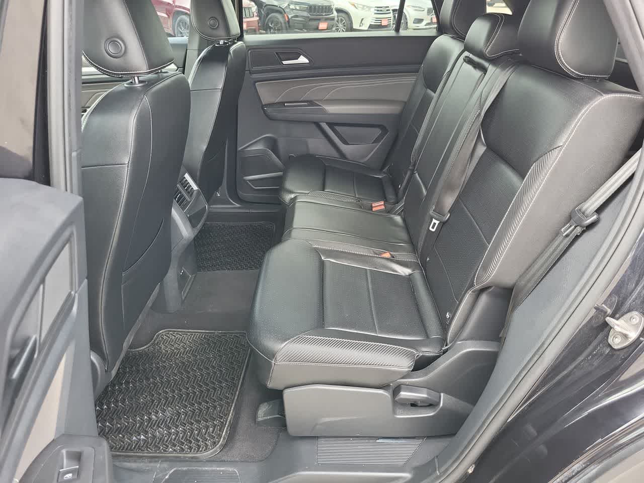 Thumbnail: 2022 Volkswagen Atlas - 21